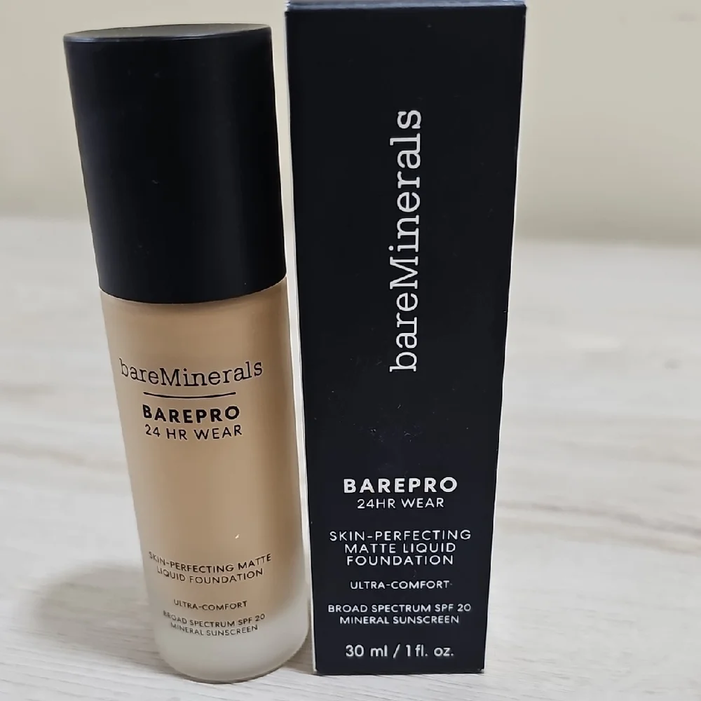 BareMinerals BarePro 24HR Wear Skin Perfecting Matte Foundation - Light 27 Cool - Picture 1 of 5